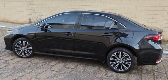 TOYOTA COROLLA 1.8 VVT-I HYBRID FLEX ALTIS PREMIUM CVT TOYOTA COROLLA 1.8 VVT-I HYBRID FLEX ALTIS PREMIUM CVT
